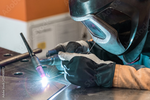 Valokuva Metal welding process that uses a non-consumable tungsten electrode