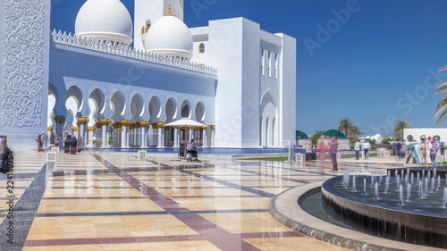 Fotografie Sheikh Zayed Grand Mosque timelapse in Abu Dhabi, the capital city of United Ara