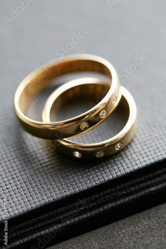 bridal's rings