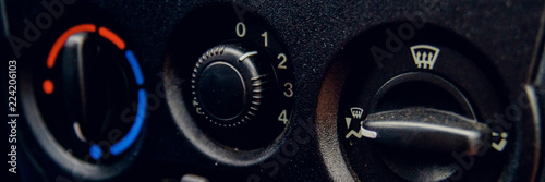 Conditioner and air flow control in a modern car