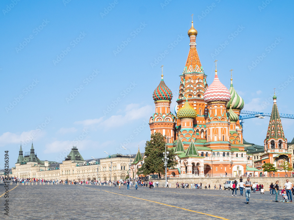 Fototapeta premium Red Square and Saint Basil's Cathedral in Moscow