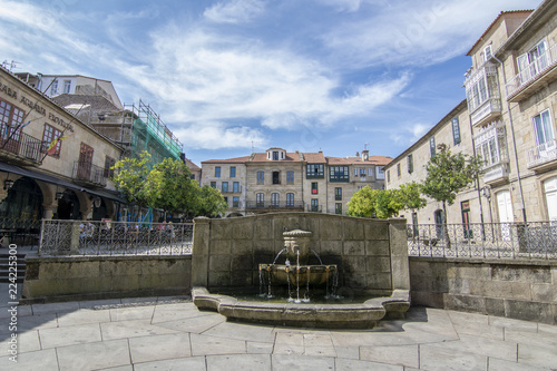Fuente en la Plaza de Teucro en el centro histórico de Pontevedra