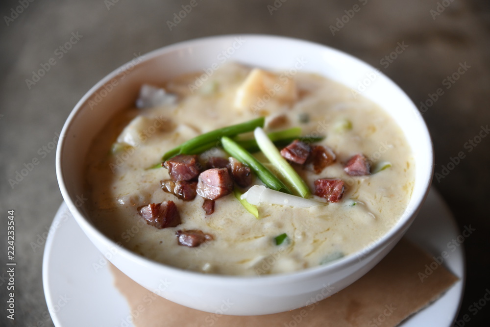 Chowder topped with pancetta Chowder topped with pancetta