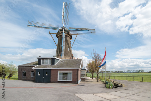Windmill Korenmolen De Hoop in Oud-Alblas photo