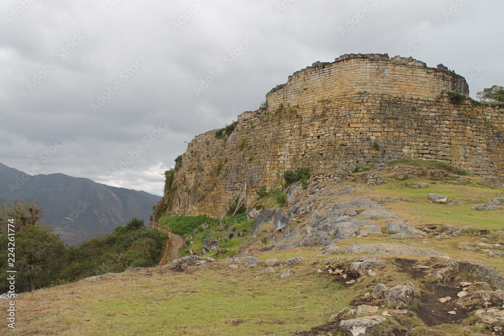 Parte de la Fortaleza de Kuelap en Chachapoyas - Perú