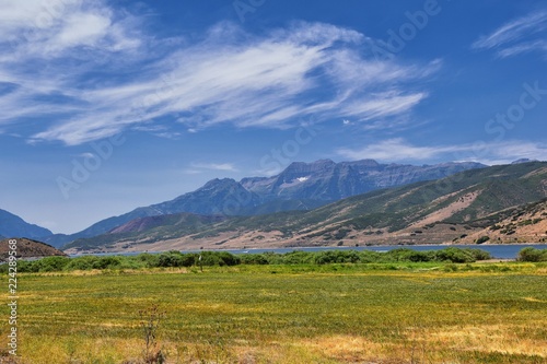 Cuadro en lienzo Panoramic Landscape view from Heber, Utah County, view of backside of Mount Timpanogos near Deer Creek Reservoir in the Wasatch Front Rocky Mountains, and Cloudscape