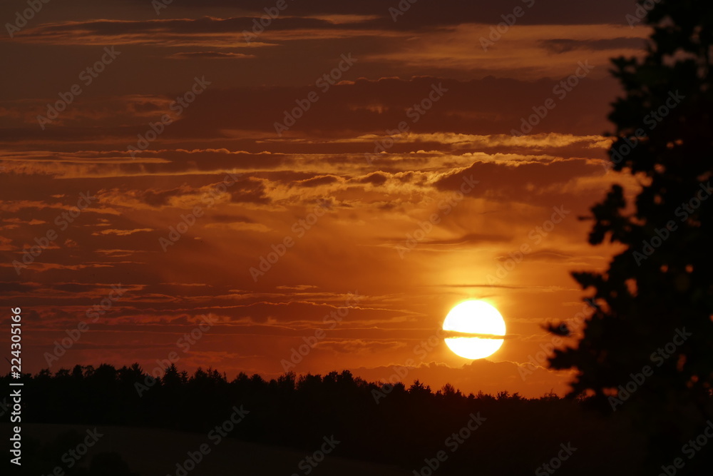 Sonnenuntergang über Autobahn A3 - Nähe Selters