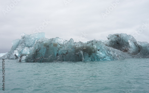 Eisberge zum Greifen nah: mit dem Zodiac in der Gletscherlagune Jökulsárlón - Vatnajökull-Nationalpark, Island