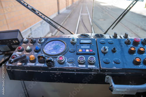 Ausblick aus historischer Straßenbahn Cockpit