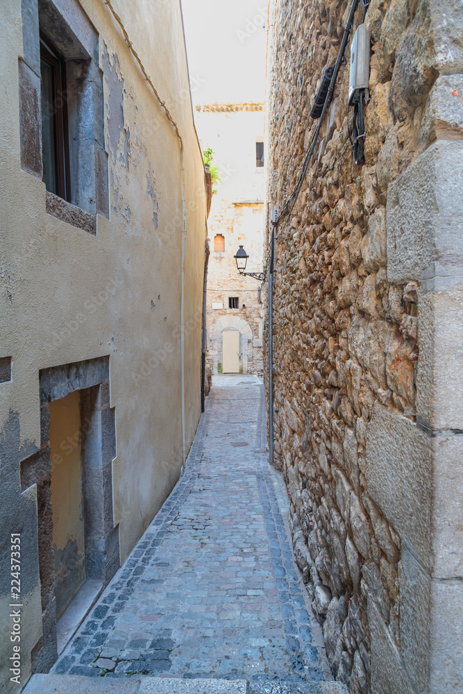 narrow streets of the old Spanish city of Girona