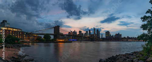 View to Manhattan Skyline form Brooklyn Bridge Park