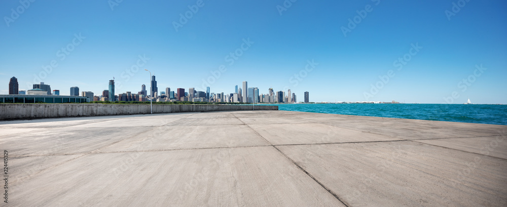 Fototapeta premium empty ground with skyline