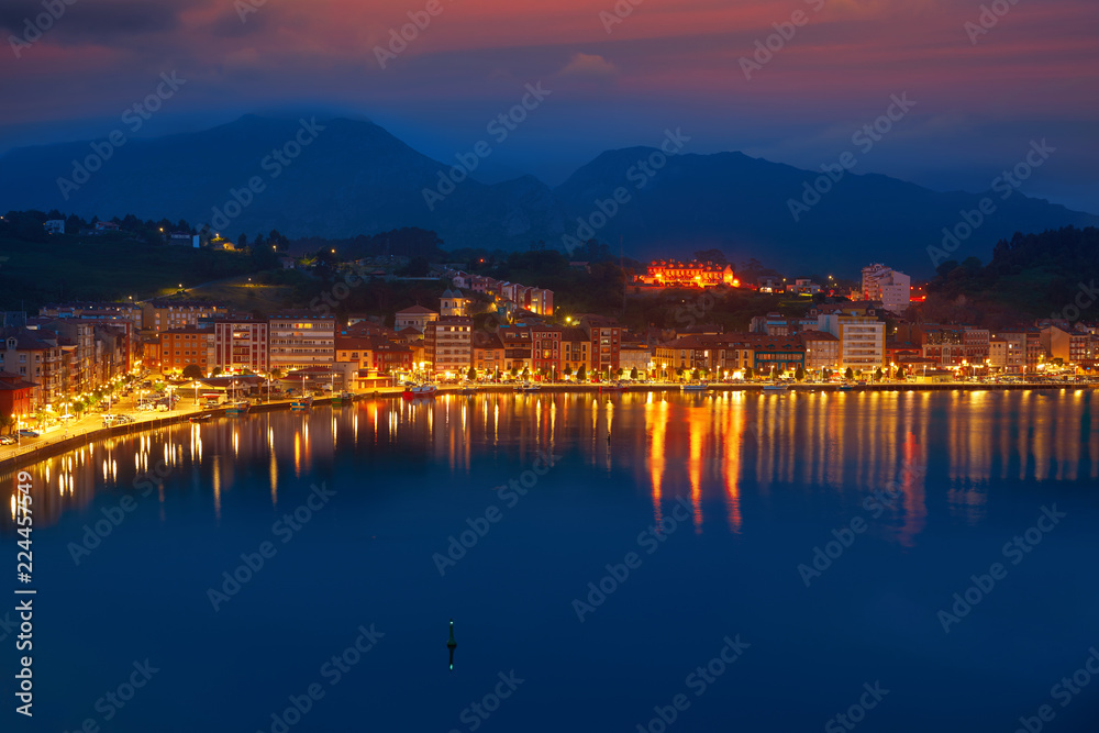 Obraz premium Ribadesella sunset in Asturias Spain