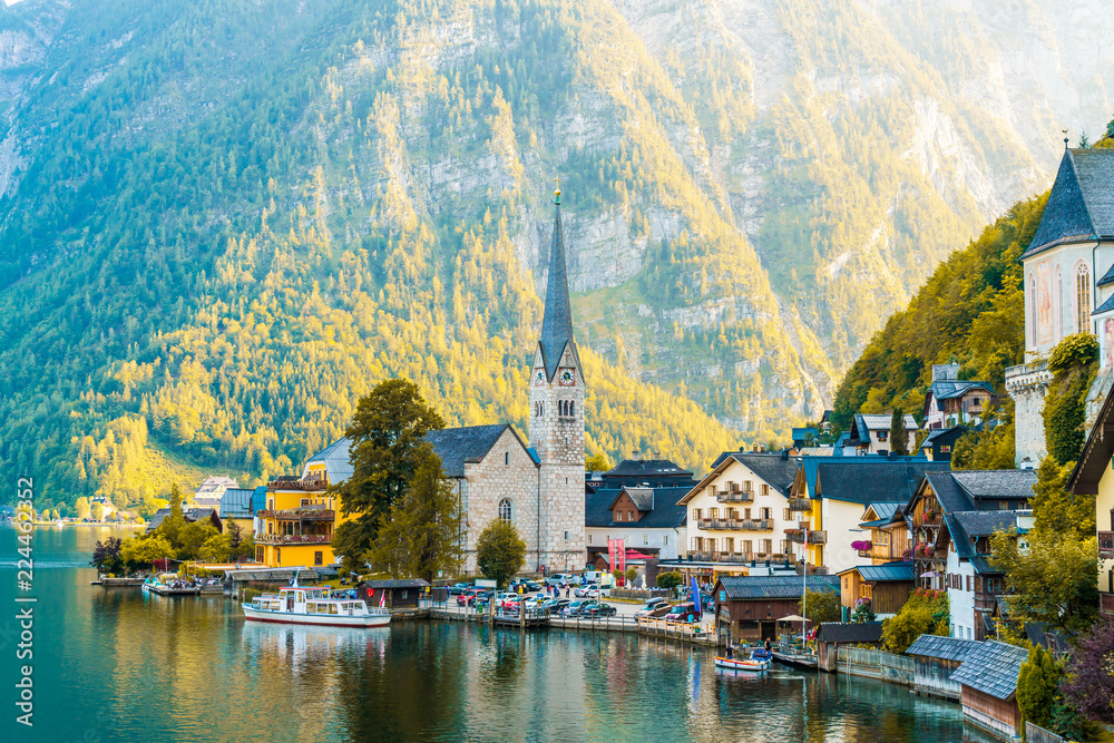 Fototapeta premium Hallstatt village on Hallstatter lake in Austrian Alps