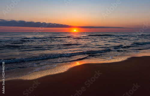 Amazing beautiful sunrise at the sea © Vastram