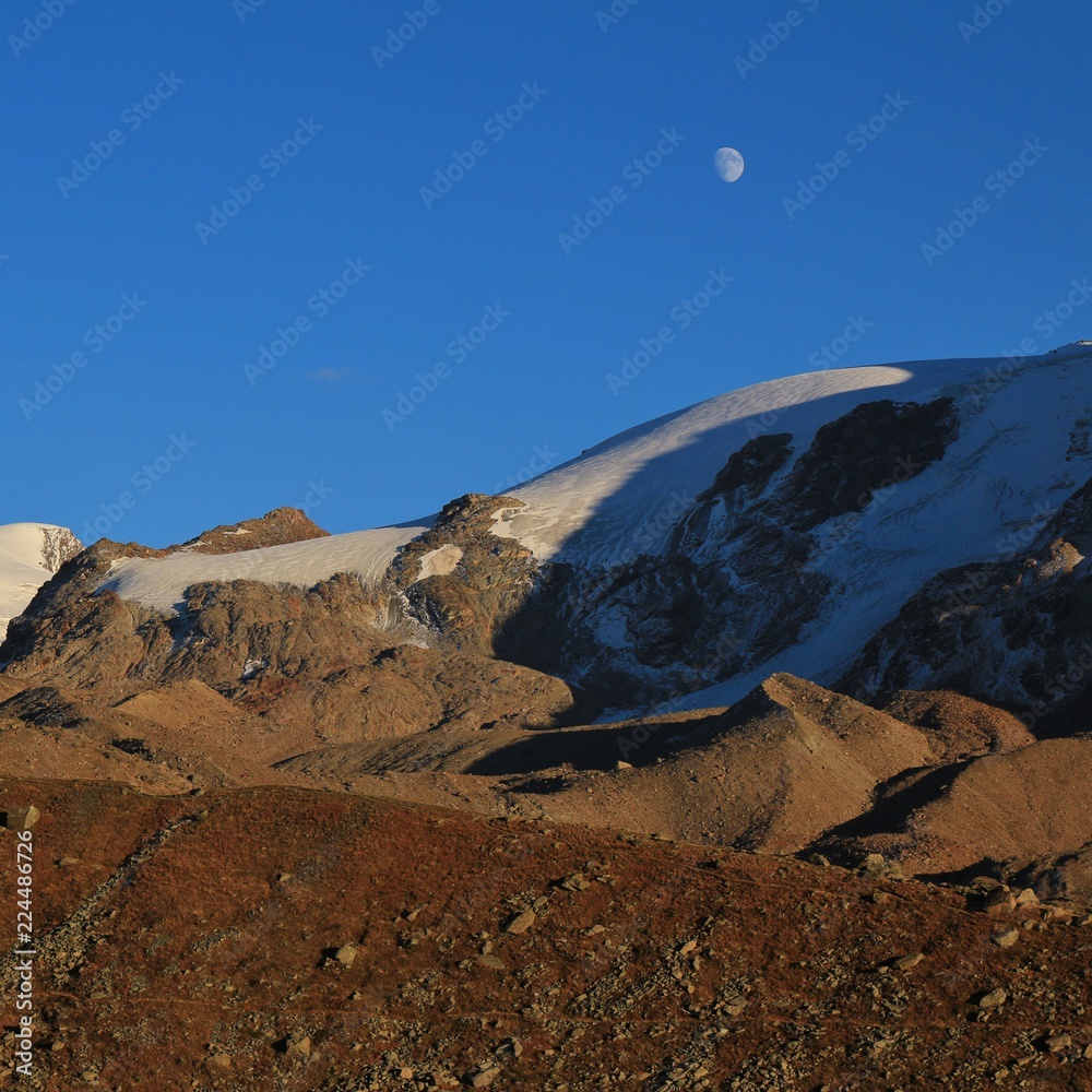 Findel Glacier and moraine.