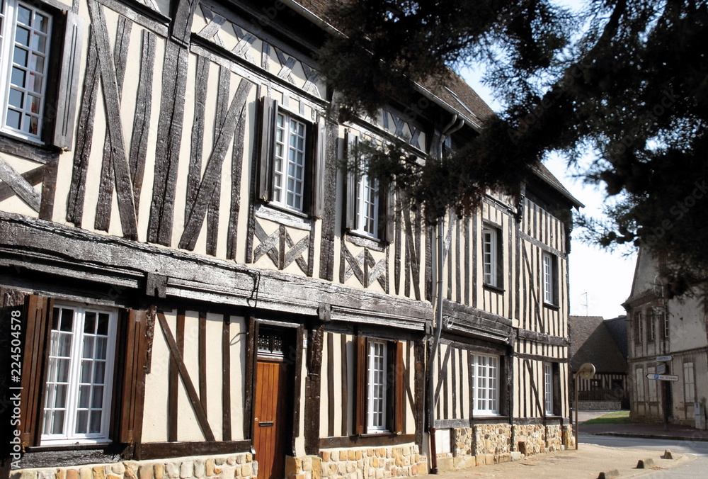 Fototapeta premium Ville de Verneuil-sur-Avre, maison à pans de bois dite du boulanger, département de l'Eure, Normandie, France