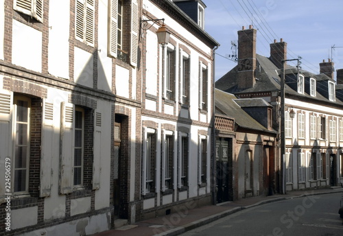 Ville de Verneuil-sur-Avre, façades typiques normandes, département de l'Eure, Normandie, France