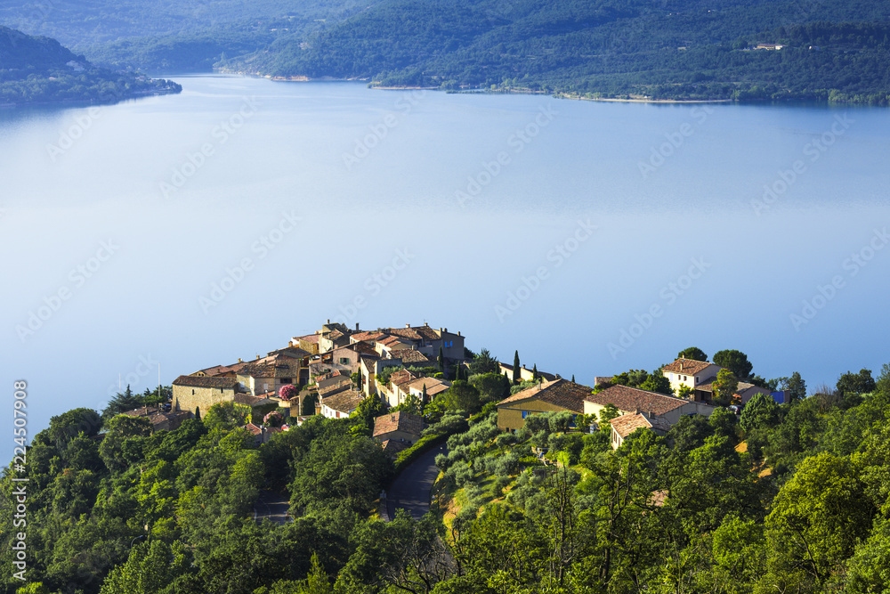 village Sainte-Croix-du-Verdon over the lake of Saint-Croix, Provence, France, department Alpes-de-Haute-Provence, region Provence-Alpes-Côte d’Azur