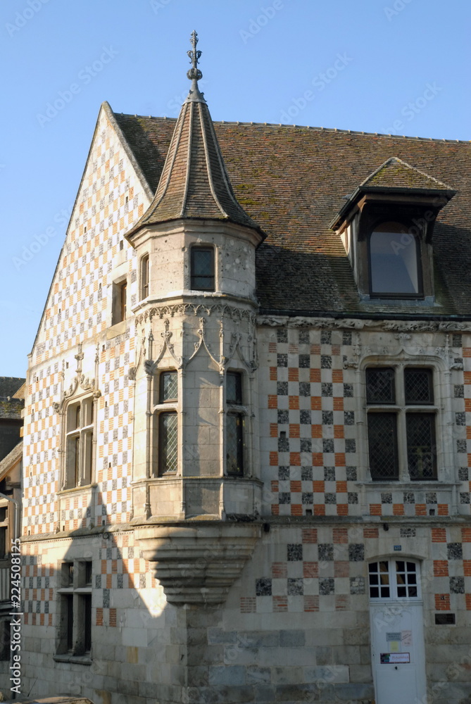 Ville de Verneuil-sur-Avre, la bibliothèque (détail) maison à tourelle du XVe, département de l'Eure, Normandie, France