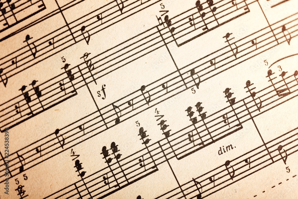 Fototapeta premium Nuty na pięciolinie z bliska