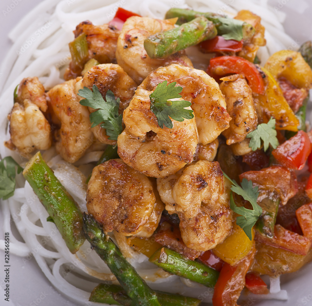 Shrimps with Peanut Sauce and Rice Noodles