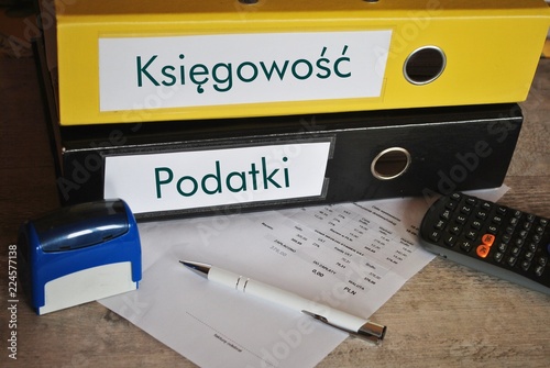 Obraz na płótnie Podatki i księgowość w salonie