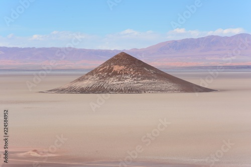 Cono de Arita. Tolar Grande. Puna. Argentina