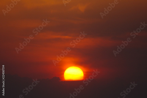 Sonnenuntergang im Wattenmeer an der deutschen Nordsee