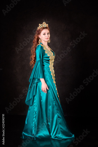Girl at the image of Turkish sultan's wife
