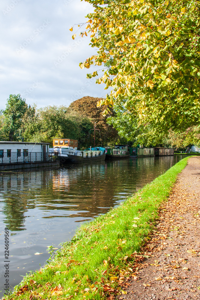 Narrow boats moored along the Grand Union Canal