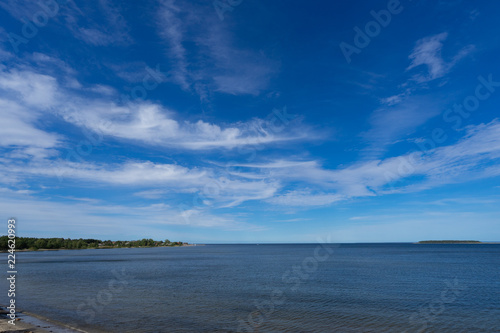 Fototapeta Naklejka Na Ścianę i Meble -  Horizon of the sea summer beach with clouds on horizon. Ocean beach relax, outdoor travel