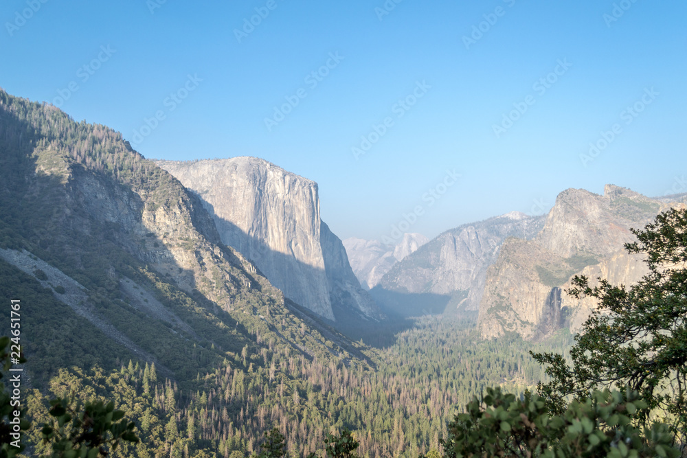 Yosemite Valley from Tunnel view Yosemite Valley from Tunnel view