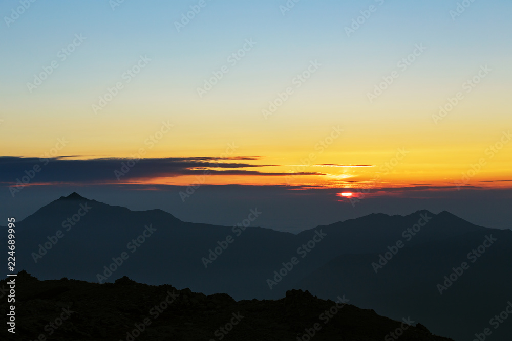 立山別山から見る朝日