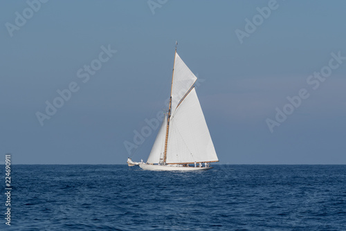 Sailboat on sea © Dmytro Surkov