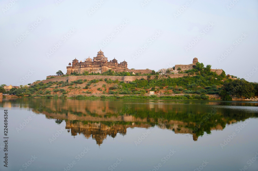 Beautiful view of lake and Datia Palace. Also known as Bir Singh Palace or Bir Singh Dev Palace. Datia. Madhya Pradesh