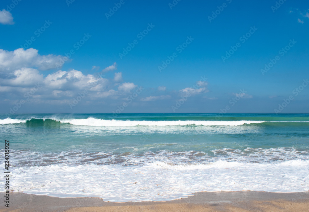 バリ島の海と波