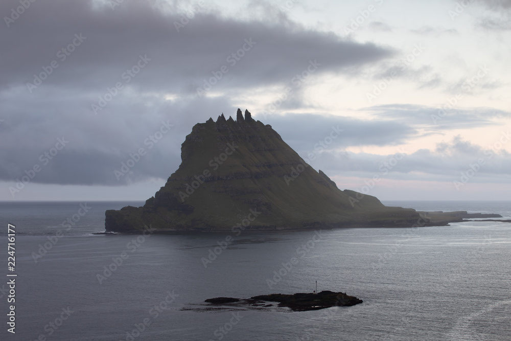 Färöer Inseln | Tindhólmur