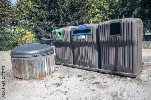 recycle garbage can in the park