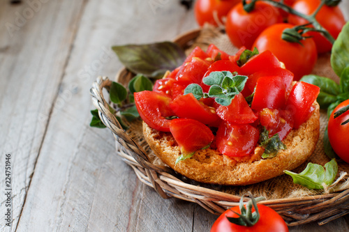 Frisella seasoned with tomatoes and herbs
