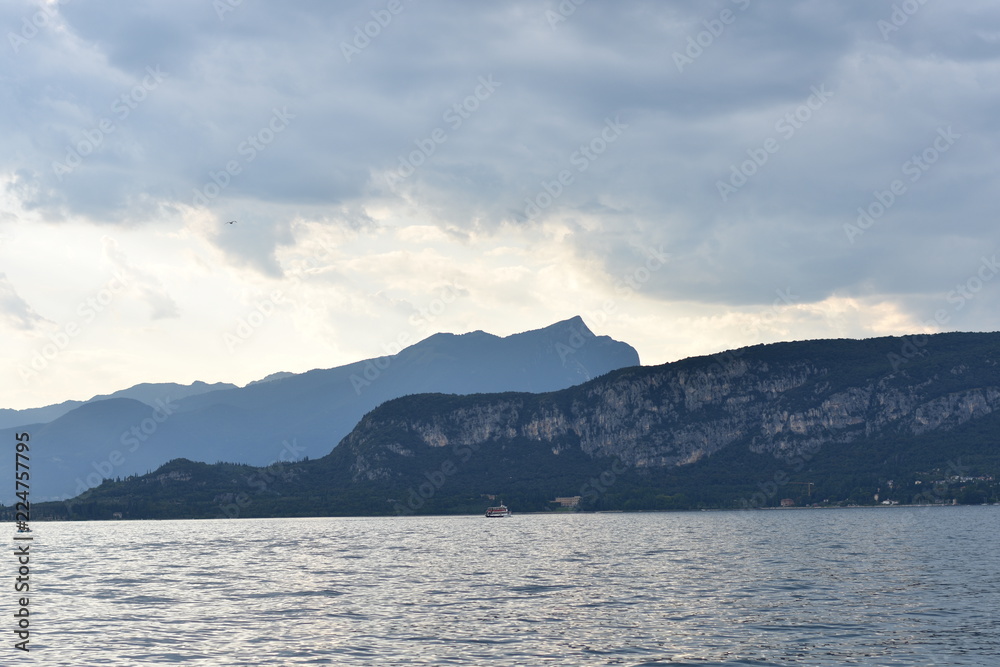 Panorama del Lago di Garda da Bardolino