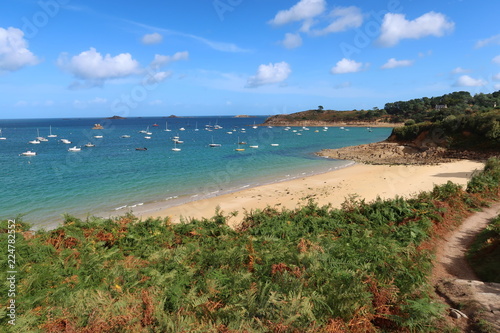 Schilderij op canvas Côte et plage à Carantec, dans la baie de Morlaix, en Bretagne (France)