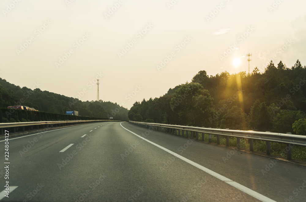 Obraz premium Highway in Social Development