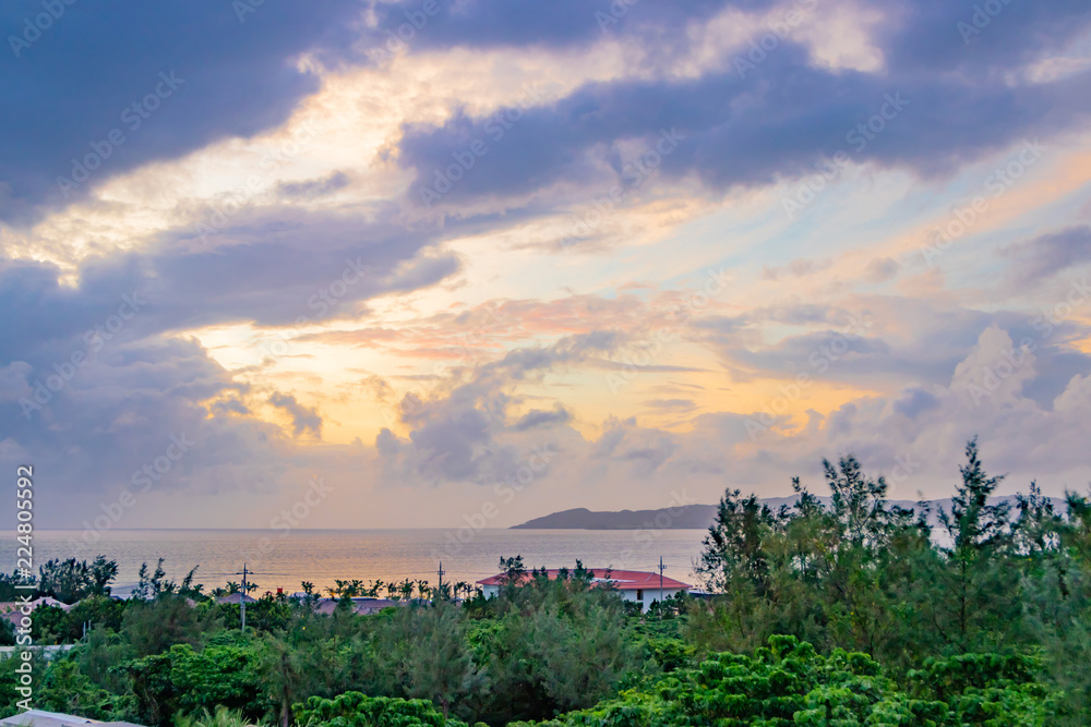 Obraz premium 沖縄石垣島の夕景