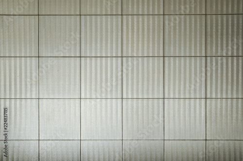縞模様の壁