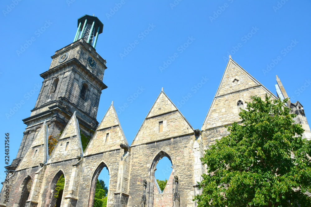 Mahnmal Kirche - Aegidienkirche Hannover im Gotik-Stil