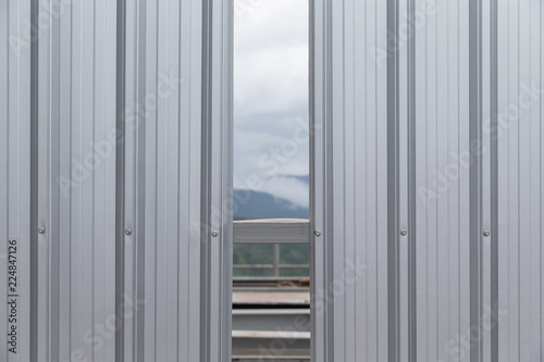 Corrugated Aluminium Metal sheet with the construction field.