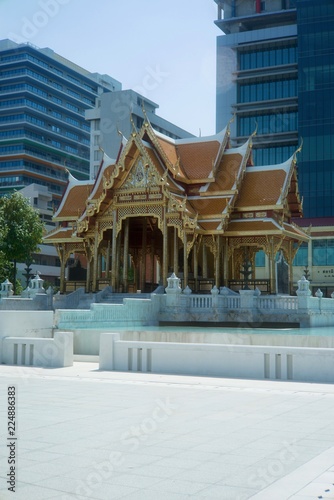 Construction and decoration