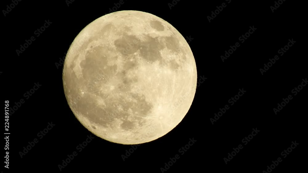The moon rise up clips.the moon motion video.the moon moving in dark sky clips
