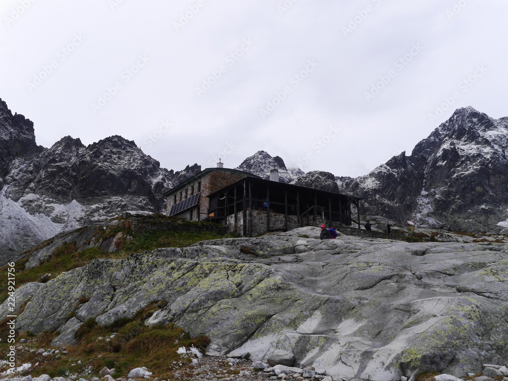 schronisko Teyrego ,Tatry Wysokie, Słowacja schronisko Teyrego ,Tatry Wysokie, Słowacja